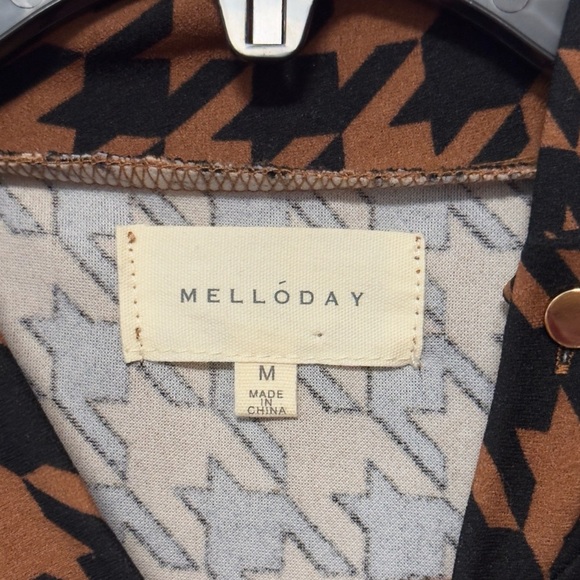 Melloday Womens Brown Short Sleeve Blouse Black Houndstooth Pattern - Picture 9 of 9